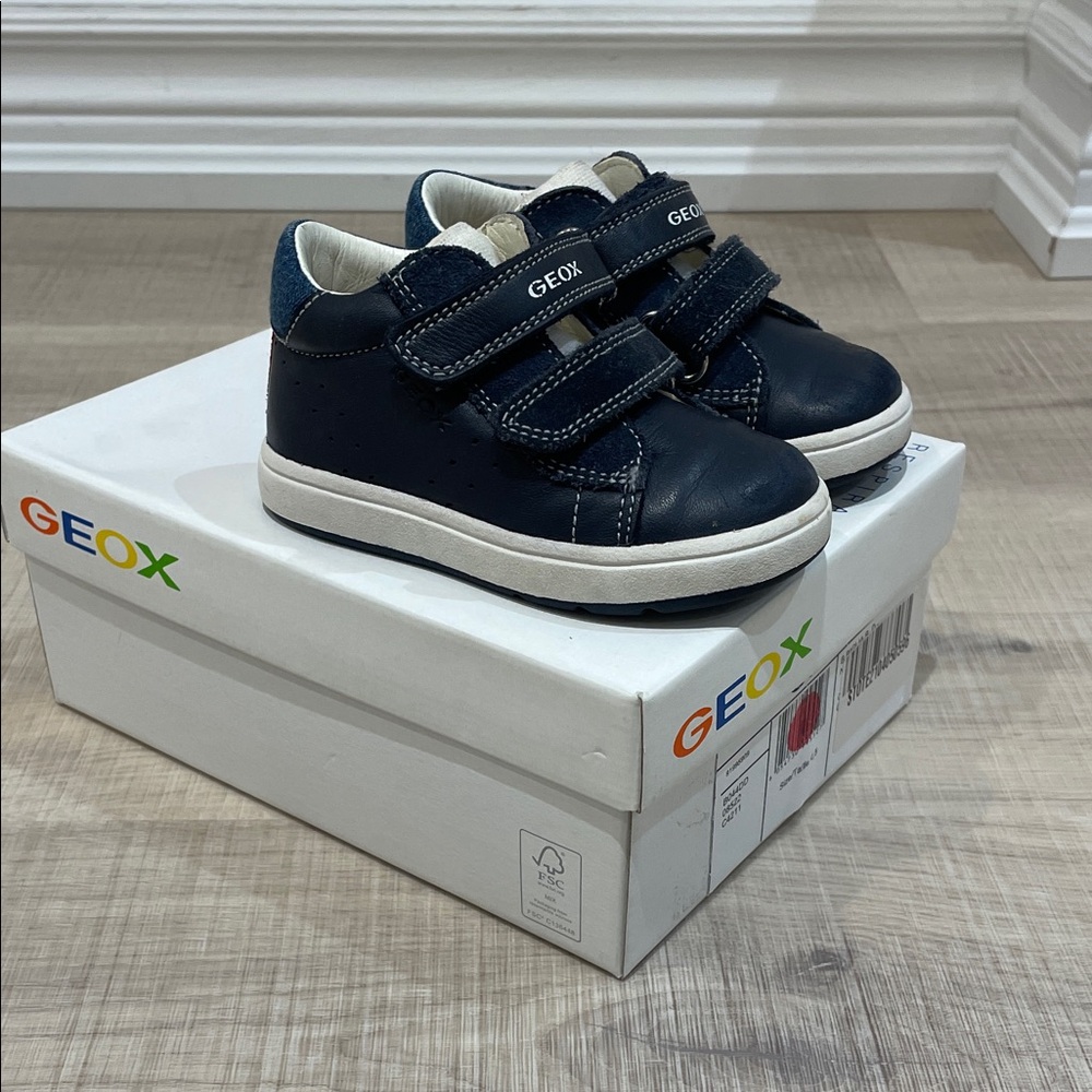 20 EUR Geox Kids' Dark Blue Velcro Sneakers